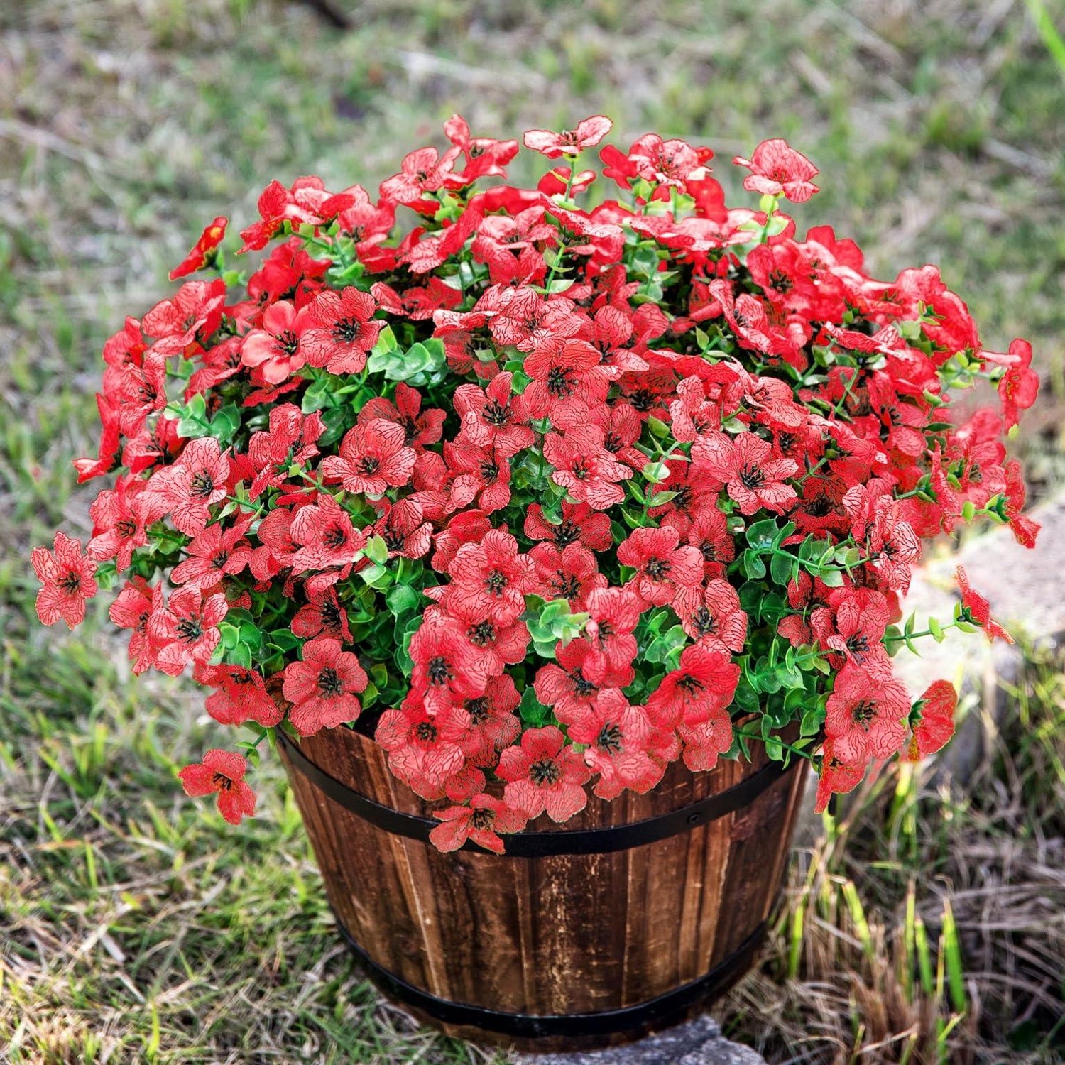 14&quot; Silk Daisy with Eucalyptus 12 Bundles- Red - HyeFlora